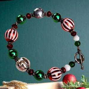 Handmade Christmas electroplated glass bead bracelet.
